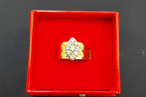 Women's Ring - Yellow Gold 14k (.585) 6.9 grams Size 7