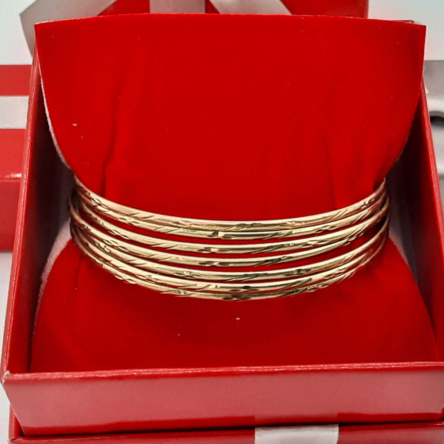 Bangle Bracelet - Yellow Gold 10k (.417) 16.5 grams 5 inch