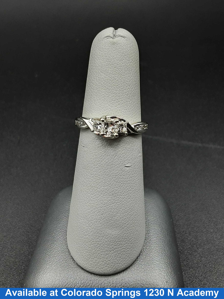 Ring - Wedding Band - White Gold 10k (.417) 2.8 grams Size 20