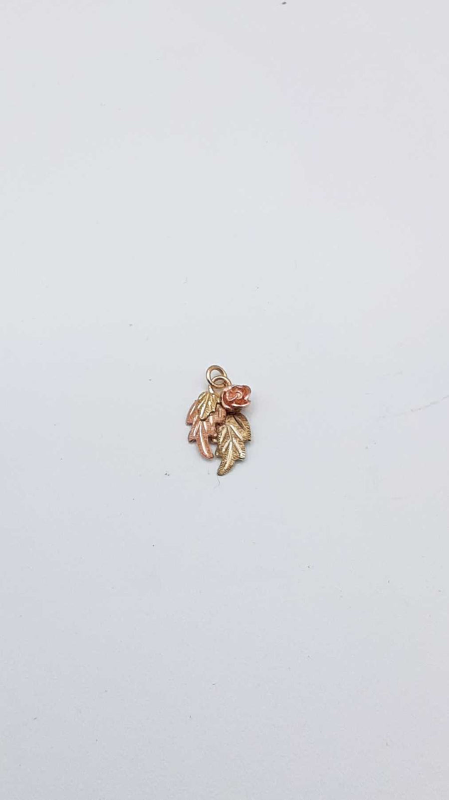 Symbol Pendant - Yellow Gold 10k (.417) 0.6 grams