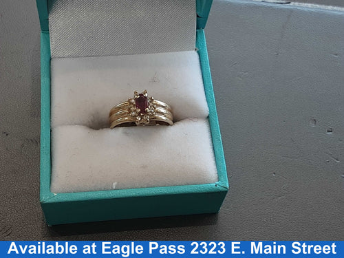 Women's Ring - Yellow Gold 14k (.585) 3.2 grams Size 4