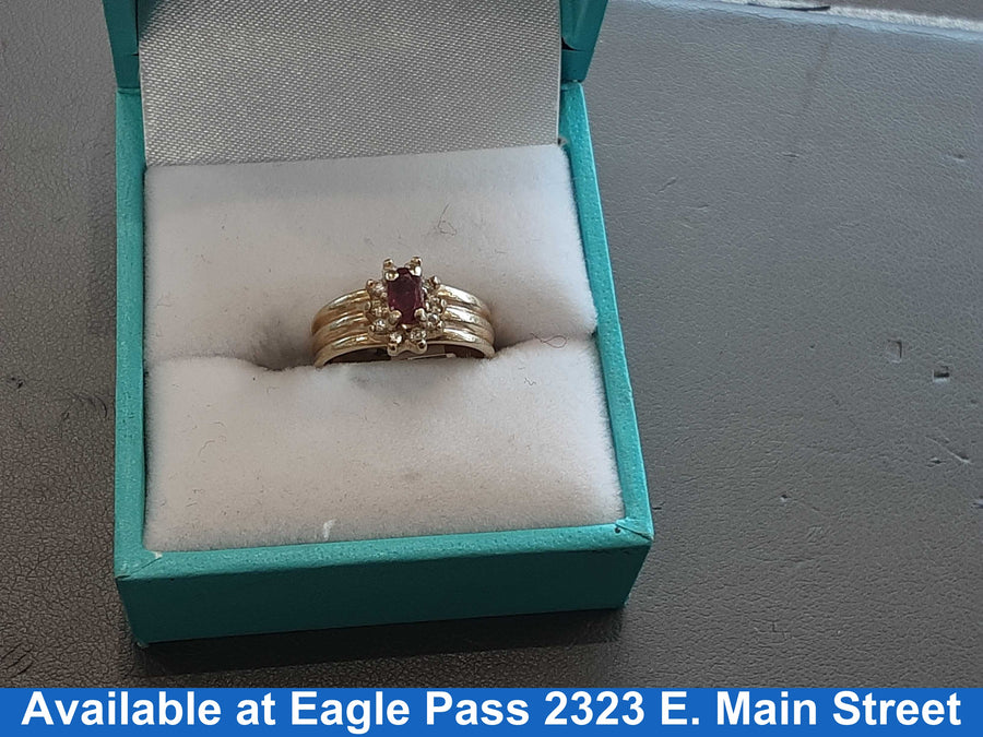 Women's Ring - Yellow Gold 14k (.585) 3.2 grams Size 4