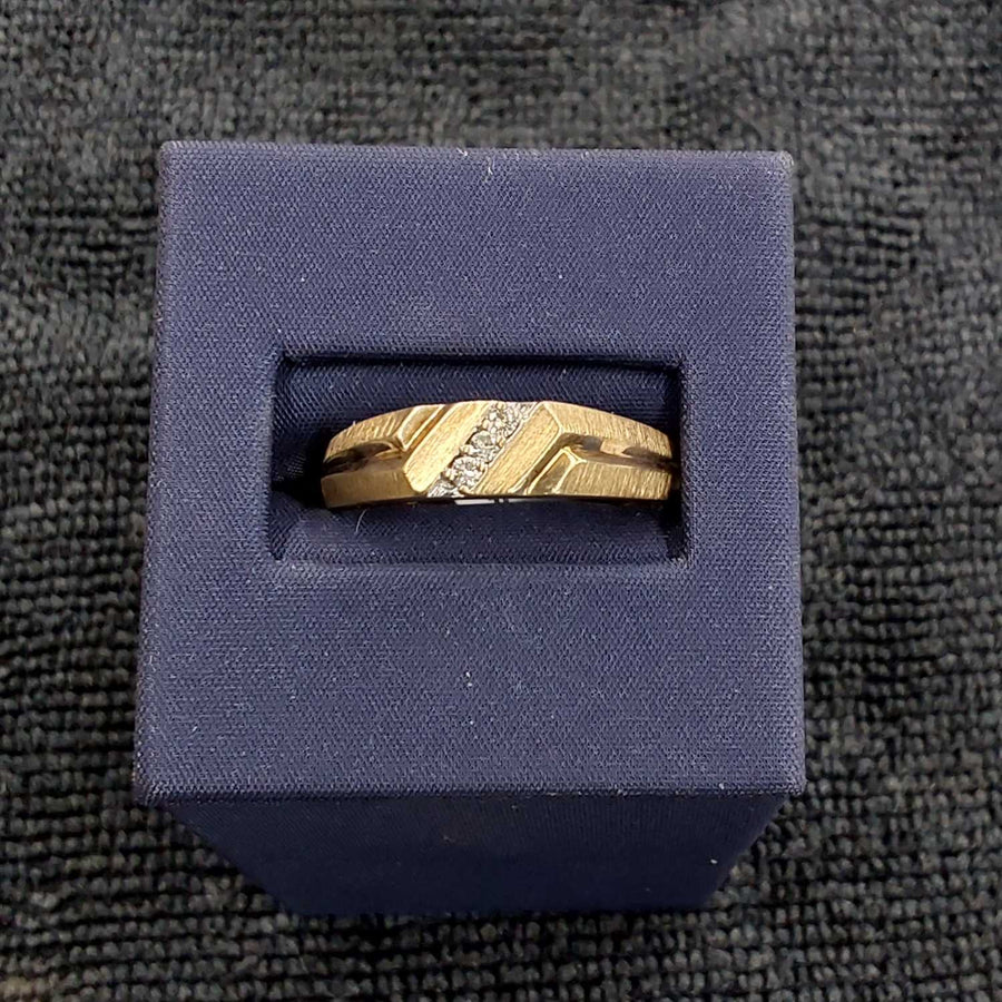 Men's Ring - Yellow Gold 10k (.417) 4 Grams Size 12