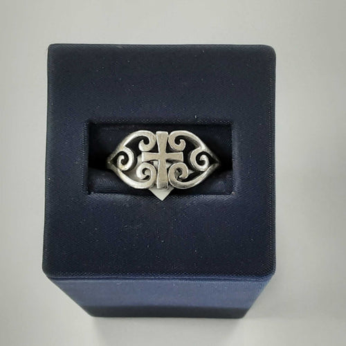 Women's Ring - Silver 2.9 grams Size 7