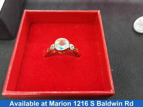 Women's Ring - Yellow Gold 14k (.585) 4.1 grams Size 7