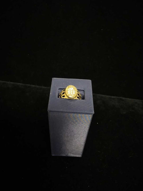 Women's Ring - Yellow Gold 14k (.585) 2.9 grams Size 5
