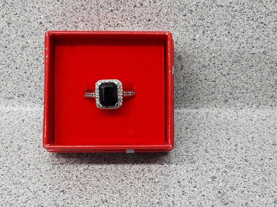 Women's Ring - White Gold 14k (.585) 5.4 grams Size 10