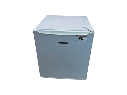 Proctor Silex Refps17w White Compact Refrigerator