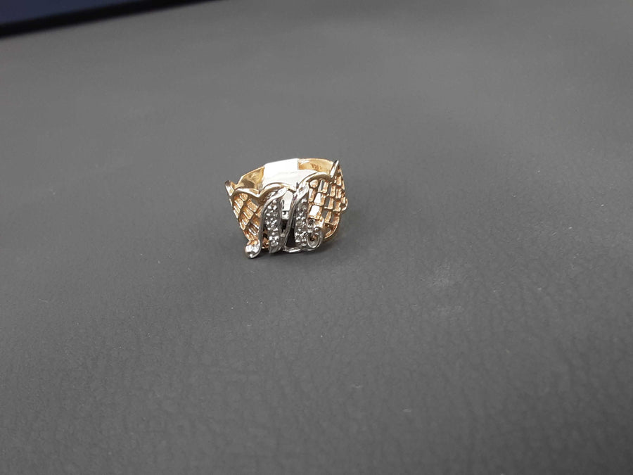 Women's Ring - Yellow Gold 14k (.585) 3 grams Size 9.5