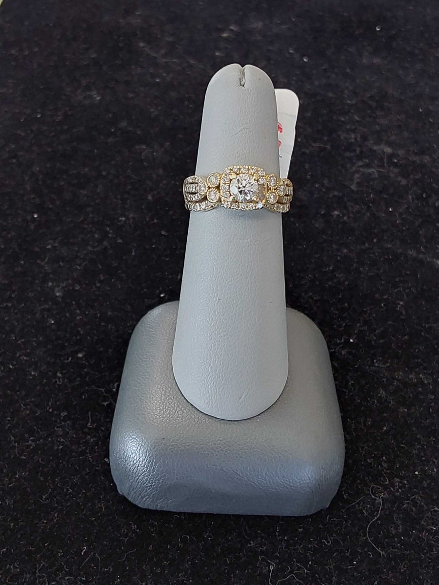 Ring - Wedding Set - Yellow Gold 10k (.417) 5.1 grams Size 5.5