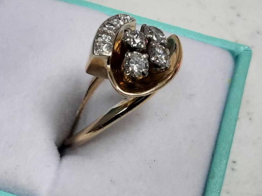 Women's Ring - Yellow Gold 14k (.585) 5.5 grams Size 6.5