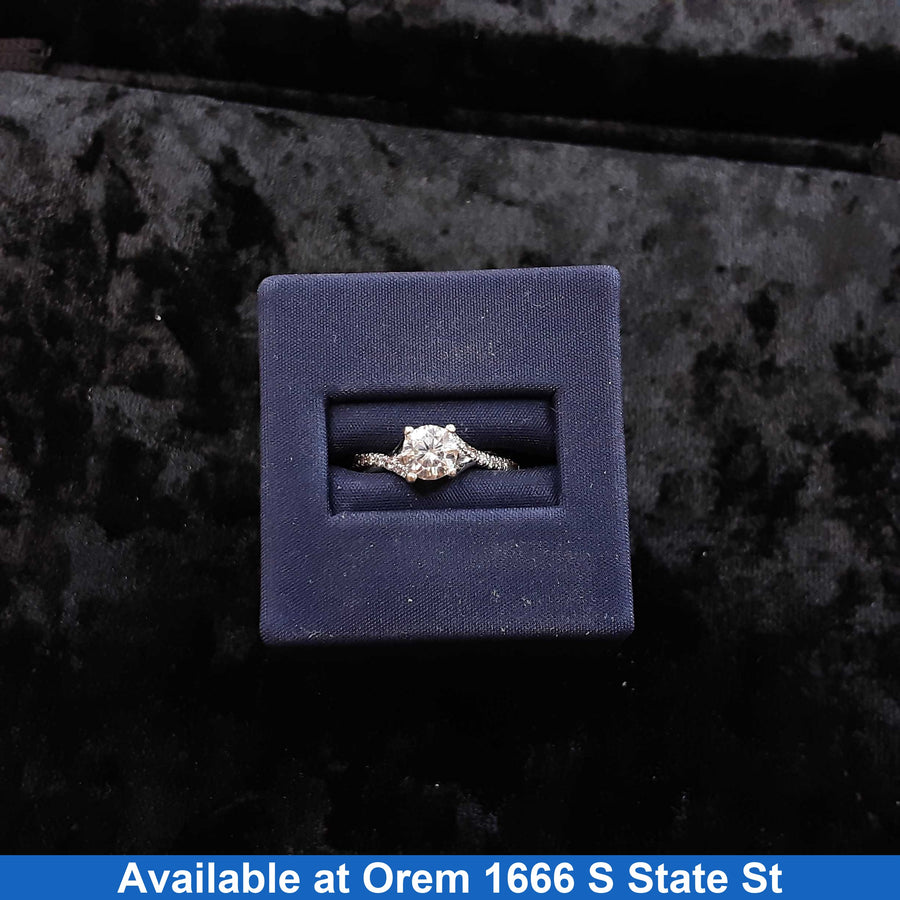Women's Ring - Solitaire - White Gold 14k (.585) 3.6 grams Size 6.5