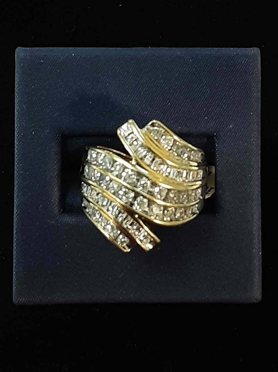 Women's Ring - Yellow Gold 10k (.417) 5.5 grams Size 7