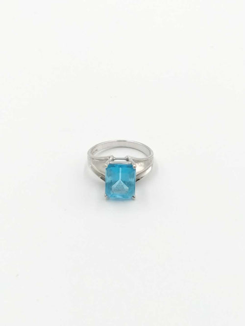 Women's Ring - White Gold 14k (.585) 3.9 grams Size 6.5