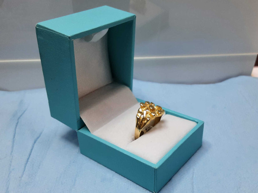 Women's Ring - Yellow Gold 14k (.585) 5 grams Size 9