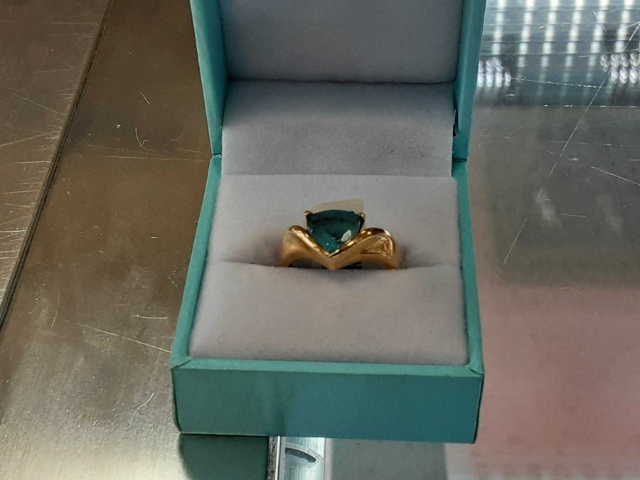 Women's Ring - Yellow Gold 10k (.417) 3.6 grams Size 20