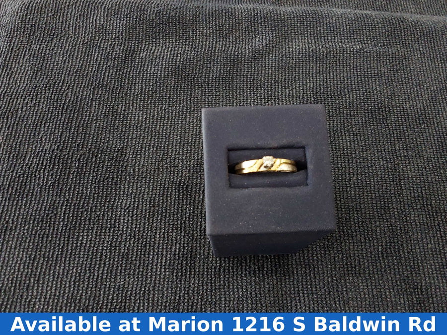 Women's Ring - Solitaire - Tricolor Gold 10k (.417) 2.6 grams Size 6.5