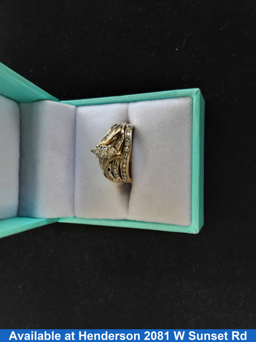 Women's Ring - Yellow Gold 10k (.417) 4.7 grams Size 6