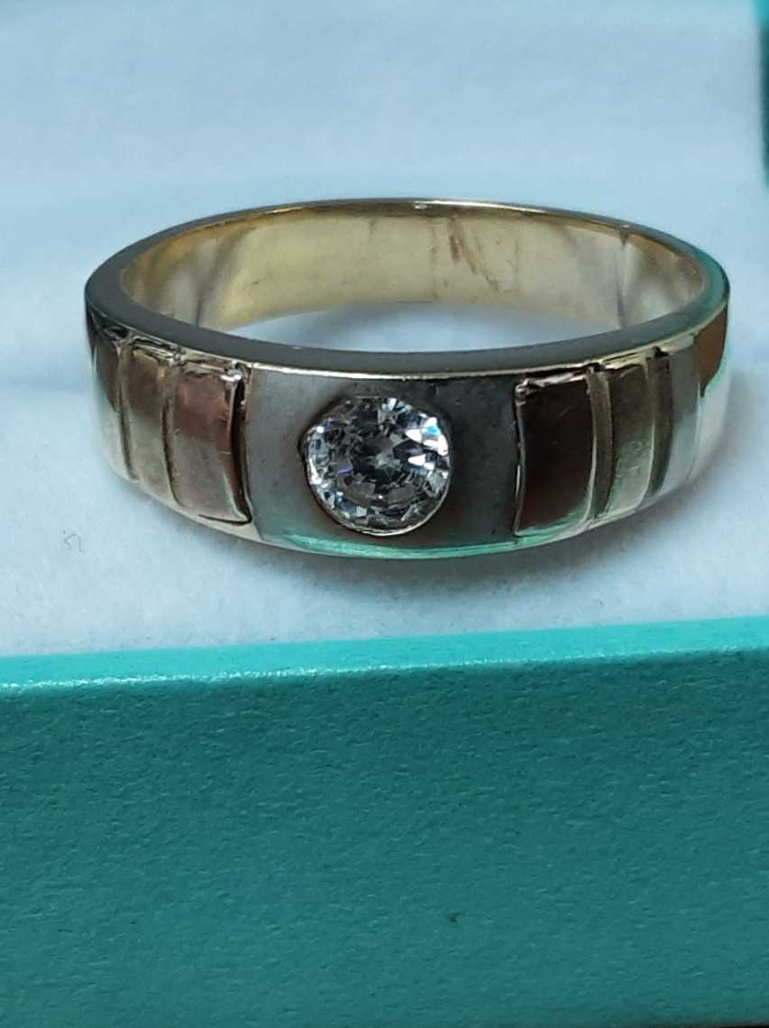 Ring - Wedding Band - Tricolor Gold 14k (.585) 5.3 grams Size 11