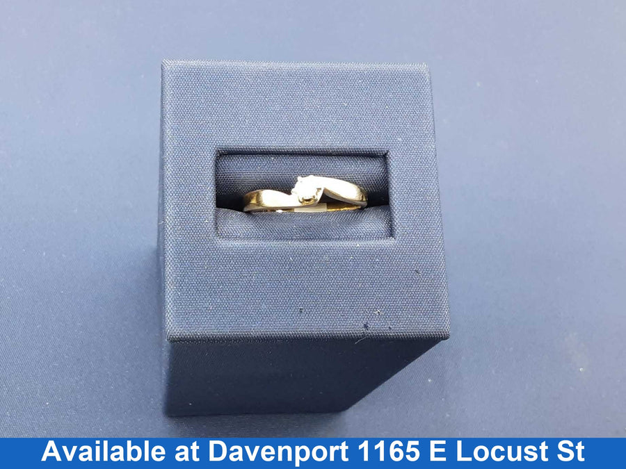 Women's Ring - Solitaire - Yellow Gold 10k (.417) 1.9 grams Size 7