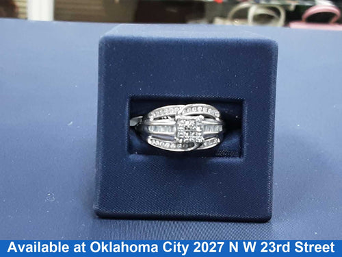 Women's Ring - White Gold 10k (.417) 3.7 grams Size 20
