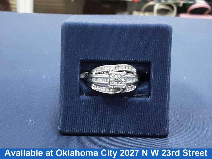 Women's Ring - White Gold 10k (.417) 3.7 grams Size 20