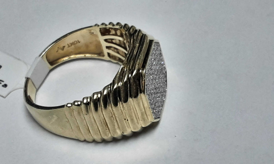 Men's Ring - Yellow Gold 10k (.417) 5.6 grams Size 8.5