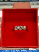 Women's Ring - Platinum 7.6 grams Size 6.5