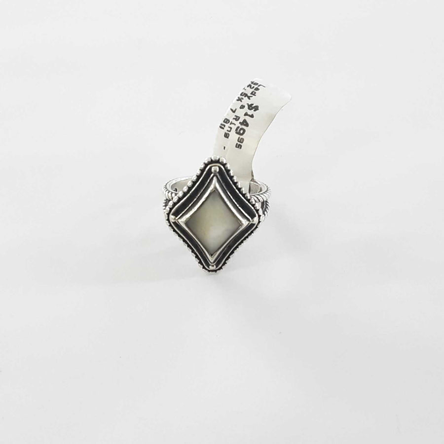 Women's Ring - Silver 7.8 grams Size 7