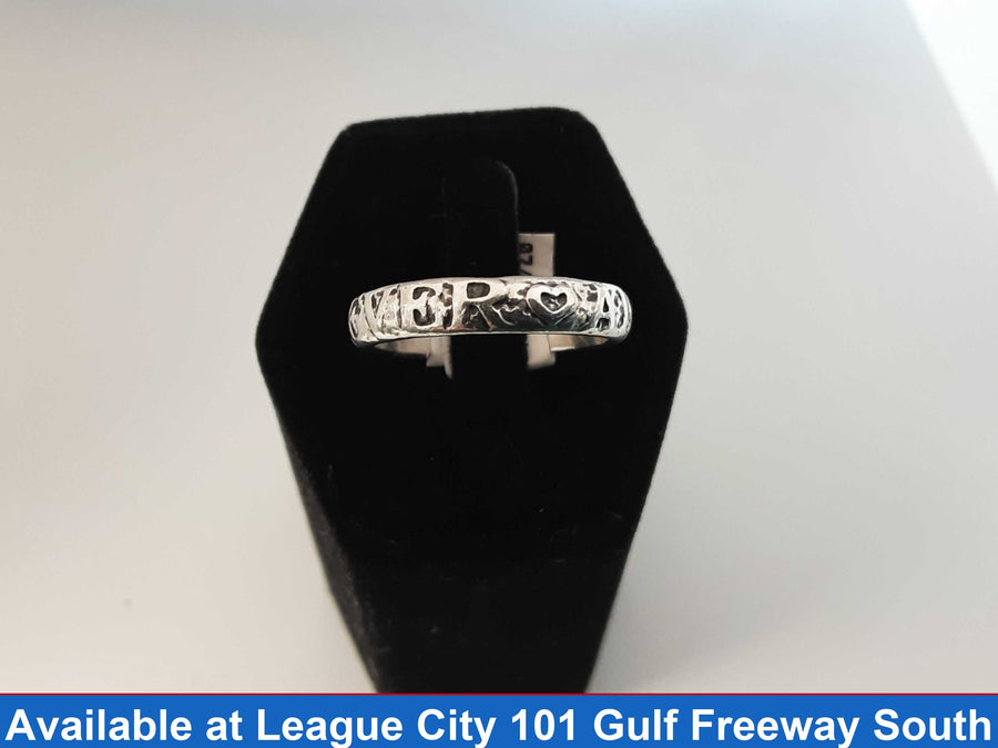 Women's Ring - Silver 4.5 grams Size 8