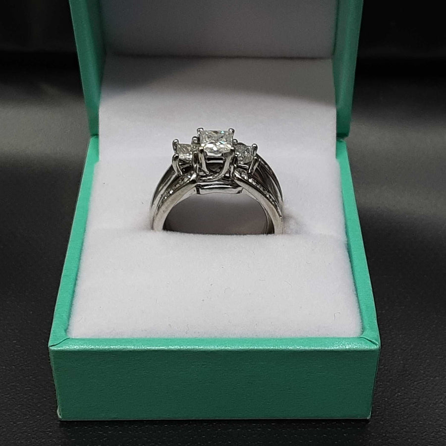 Women's Ring - White Gold 14k (.585) 7.4 grams Size 6