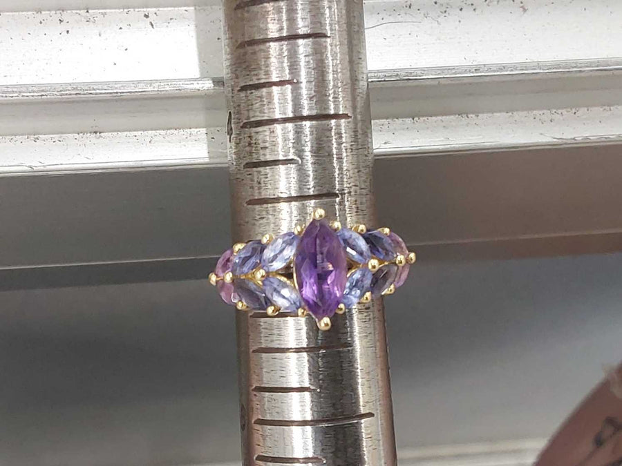 Women's Ring - Yellow Gold 14k (.585) 3.2 Grams Size 5
