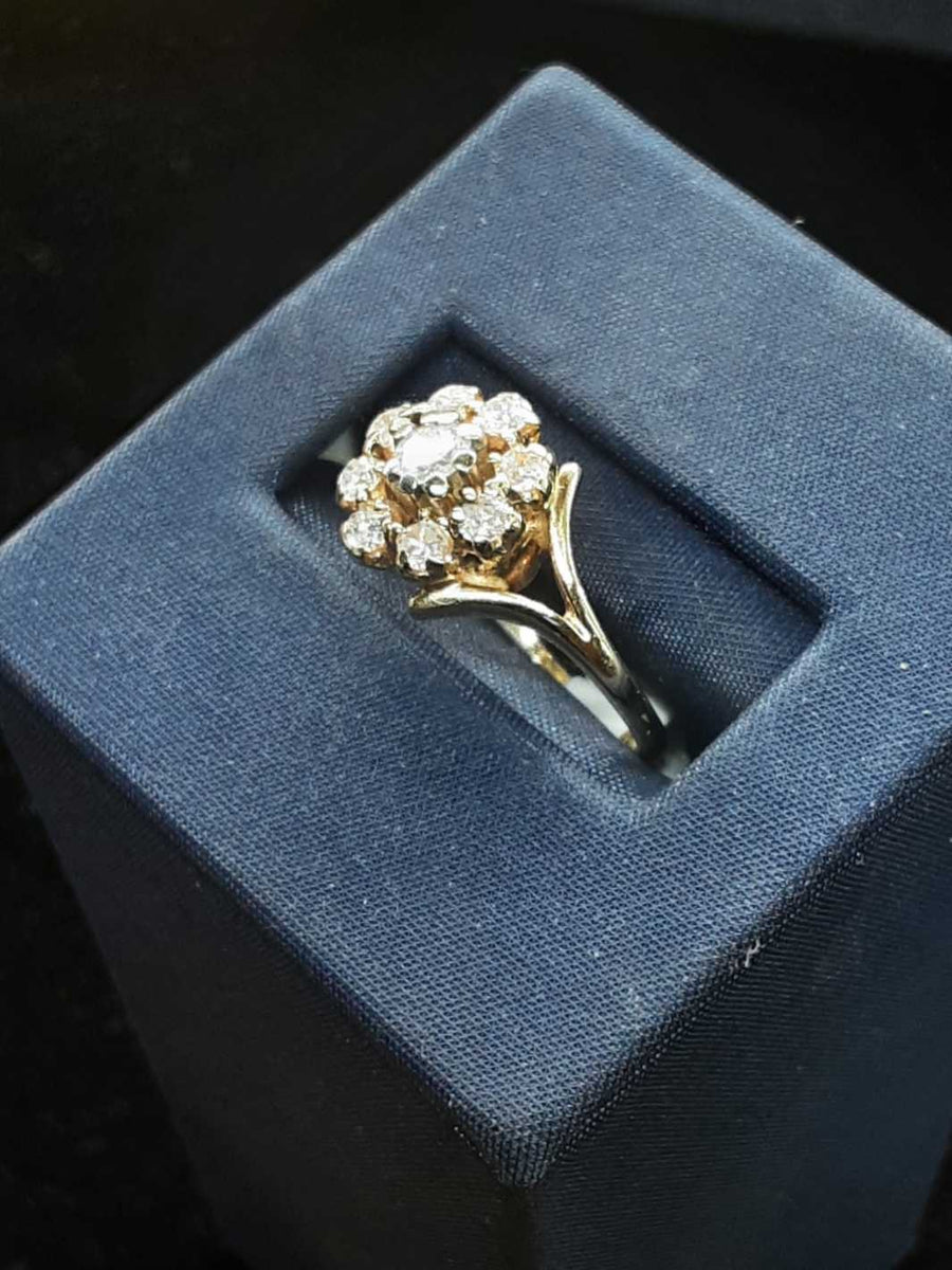 Women's Ring - Yellow Gold 14k (.585) 3.3 grams Size 7