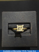 Women's Ring - Solitaire - White Gold 14k (.585) 2.8 grams Size 7