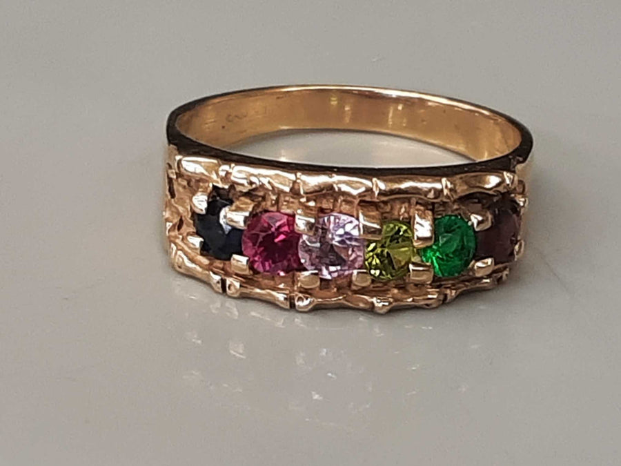 Women's Ring - Mother's - Yellow Gold 10k (.417) 3.9 grams Size 9.5