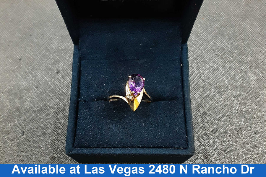 Women's Ring - Yellow Gold 10k (.417) 2.1 grams Size 6.5