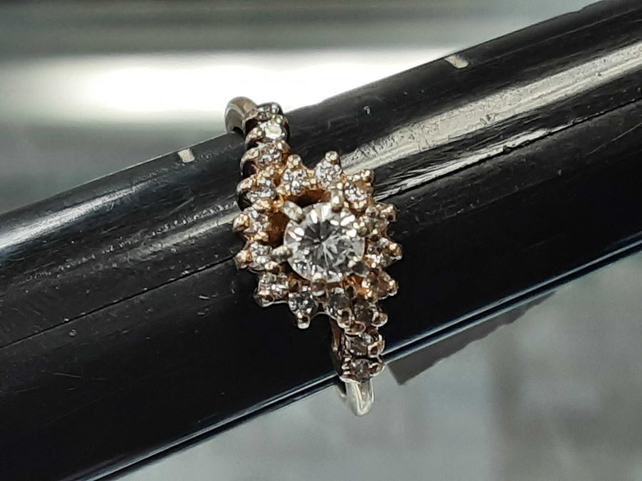 Women's Ring - Yellow Gold 14k (.585) 2.1 grams Size 4