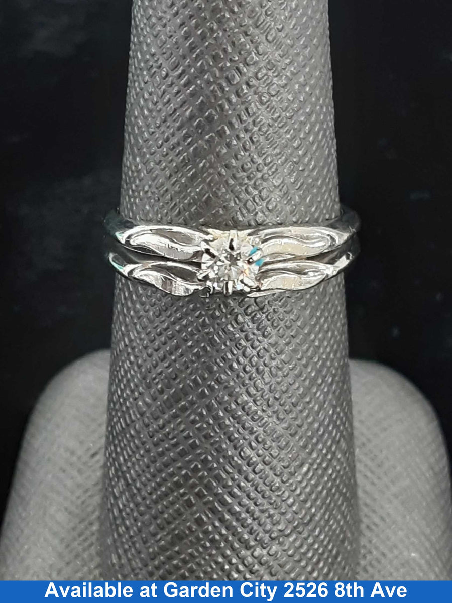 Women's Ring - Solitaire - White Gold 14k (.585) 3.6 grams Size 8