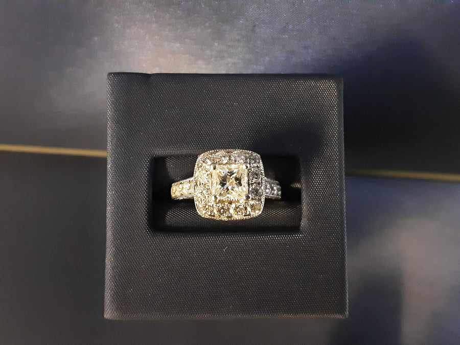 Women's Ring - White Gold 14k (.585) 5.2 grams Size 6