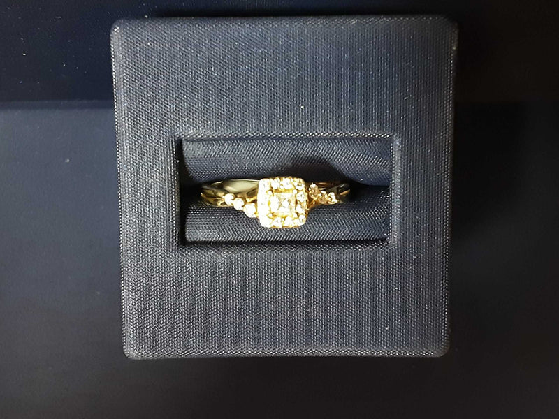 Yellow Gold 10k (.417) 2.1 grams Size 6