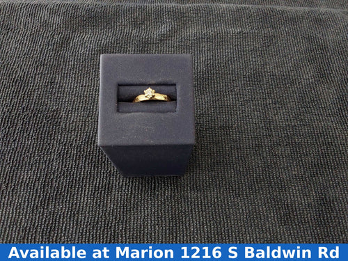 Women's Ring - Solitaire - Yellow Gold 10k (.417) 1.3 grams Size 6.5