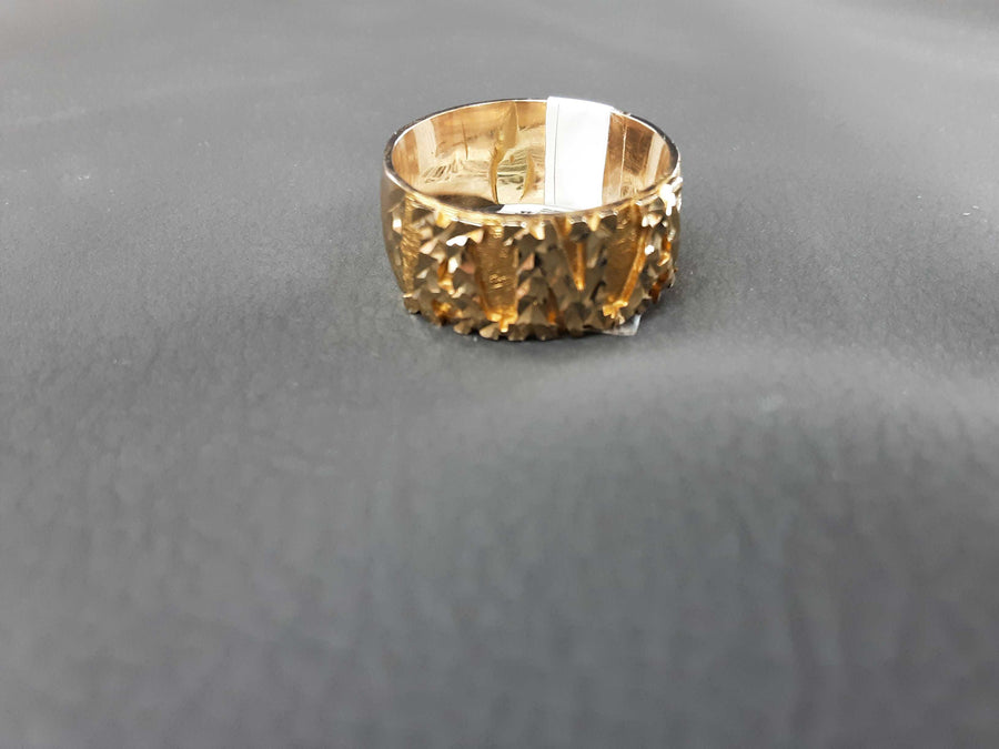 Women's Ring - Yellow Gold 10k (.417) 10.1 grams Size 11