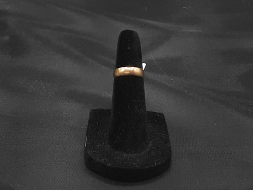 Ring - Wedding Band - Yellow Gold 10k (.417) 1.4 grams Size 2.5