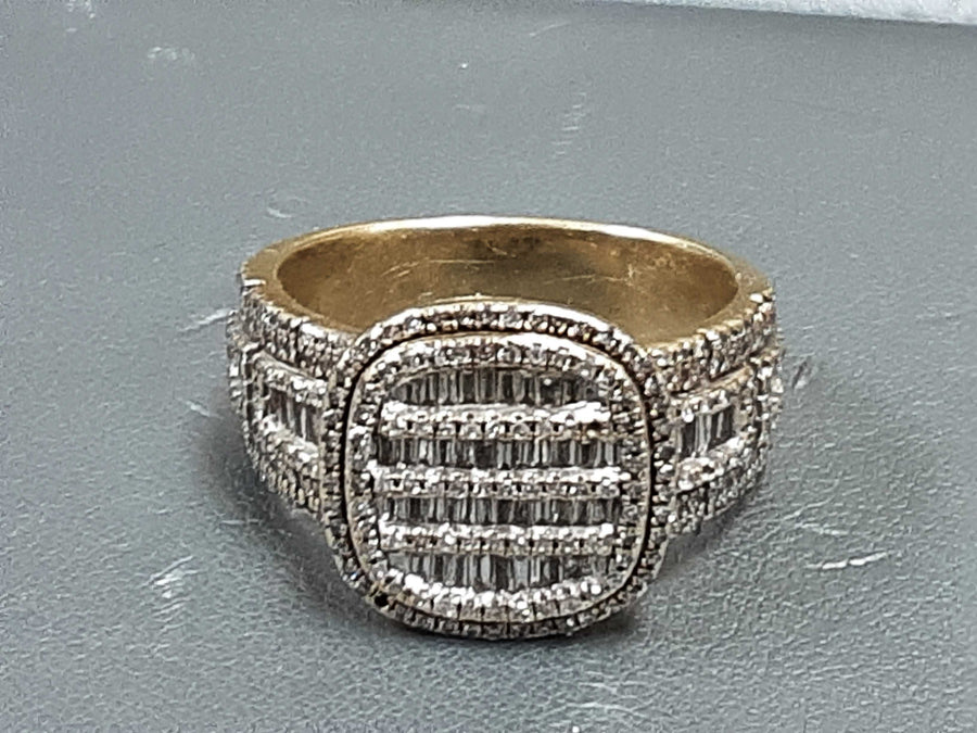 Men's Ring - Yellow Gold 10k (.417) 8.3 grams Size 10.5