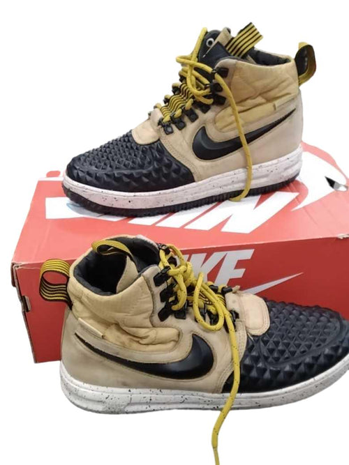 Nike 916682-701 Yellow