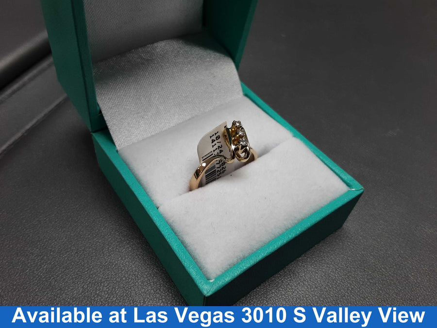 Women's Ring - Yellow Gold 14k (.585) 2.04 grams Size 7