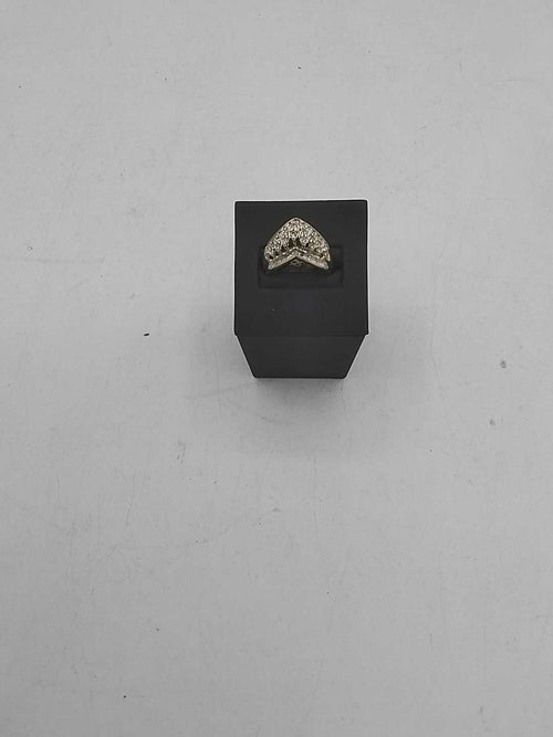 Women's Ring - Yellow Gold 10k (.417) 6 grams Size 8