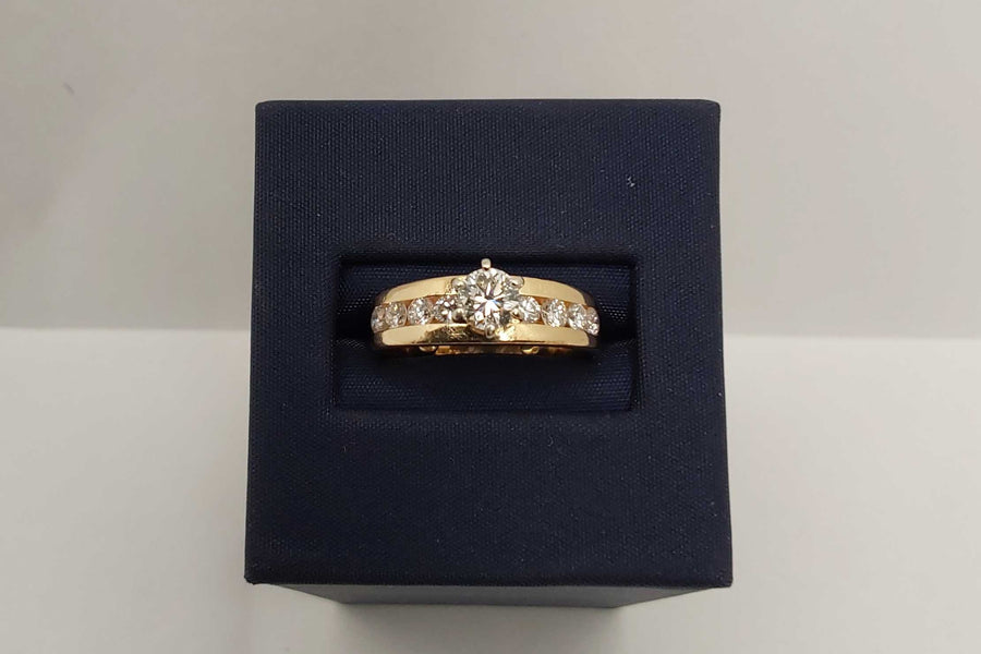 Ring - Wedding Set - Yellow Gold 14k (.585) 5.04 grams Size 20