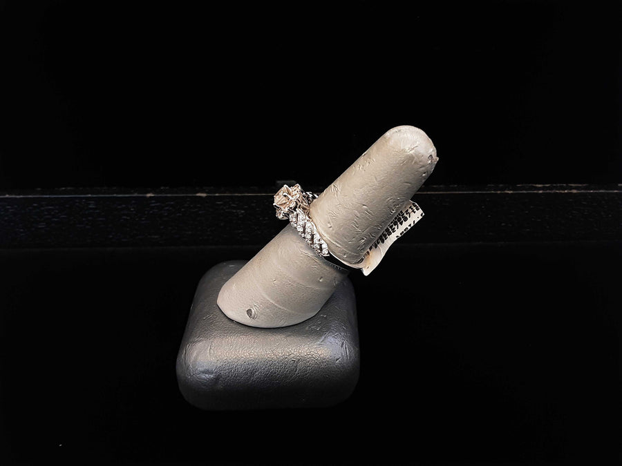 Women's Ring - White Gold 14k (.585) 2.9 grams Size 6.5