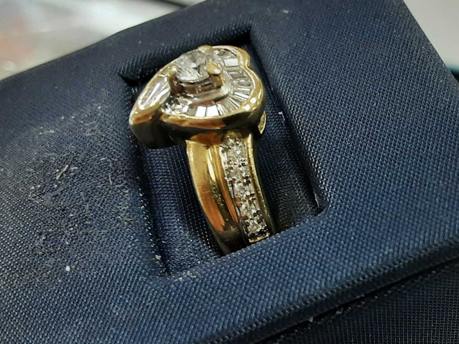 Ring - Engagement Set - Yellow Gold 10k (.417) 6.6 grams Size 20